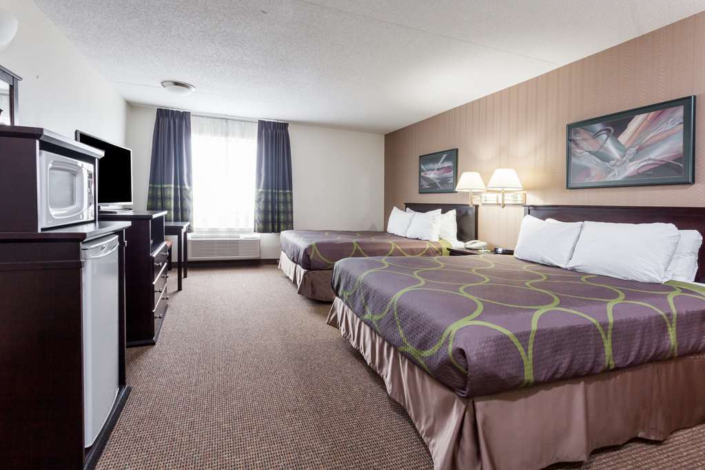 Super 8 By Wyndham Edson